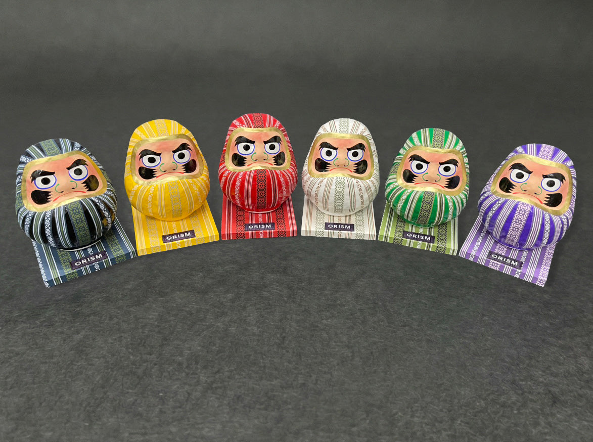 博多献上柄和紙装飾だるま(博多織ワッペン付台座セット)