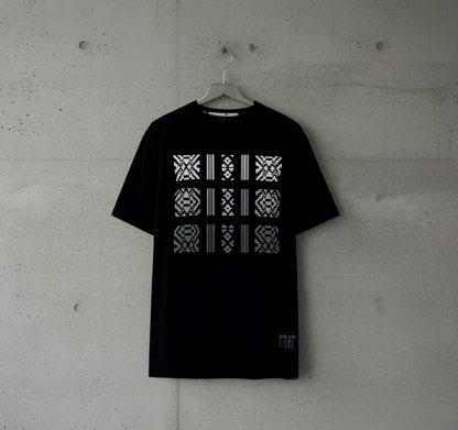 單色日本製造印花圖案T卹（黑色）